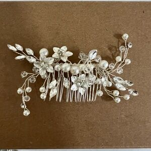 Pearl rhinestone wedding haircomb